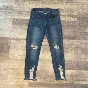 Size 4 American Eagle Capri Jeans!